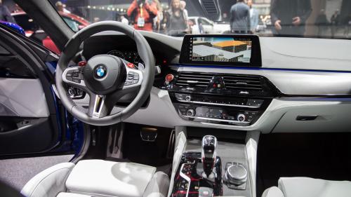 Sekarang Lo Bisa Sewa BMW Cuma 2000 Dolar Sebulan